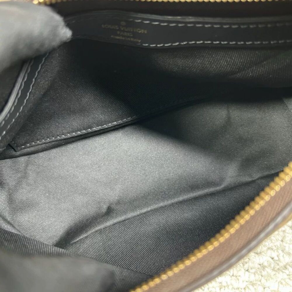 Louis Vuitton Women Pre-Loved Bag Very Good Condition - Picture 4 of 4